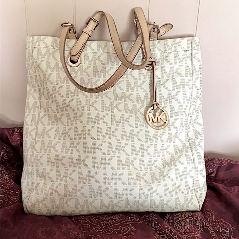 Michael Kors shoulder bag